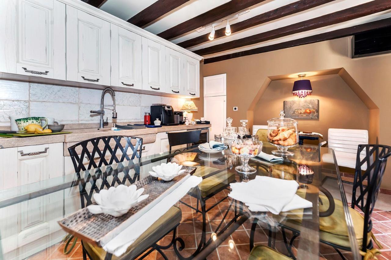 Luxury Villa Orh Ровин Екстериор снимка